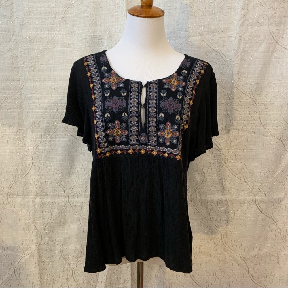 American Eagle ruffle hem top